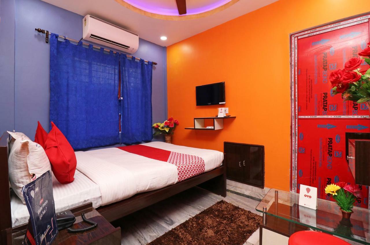 Oyo 23364 Kolkata Hcn Guest House Buitenkant foto