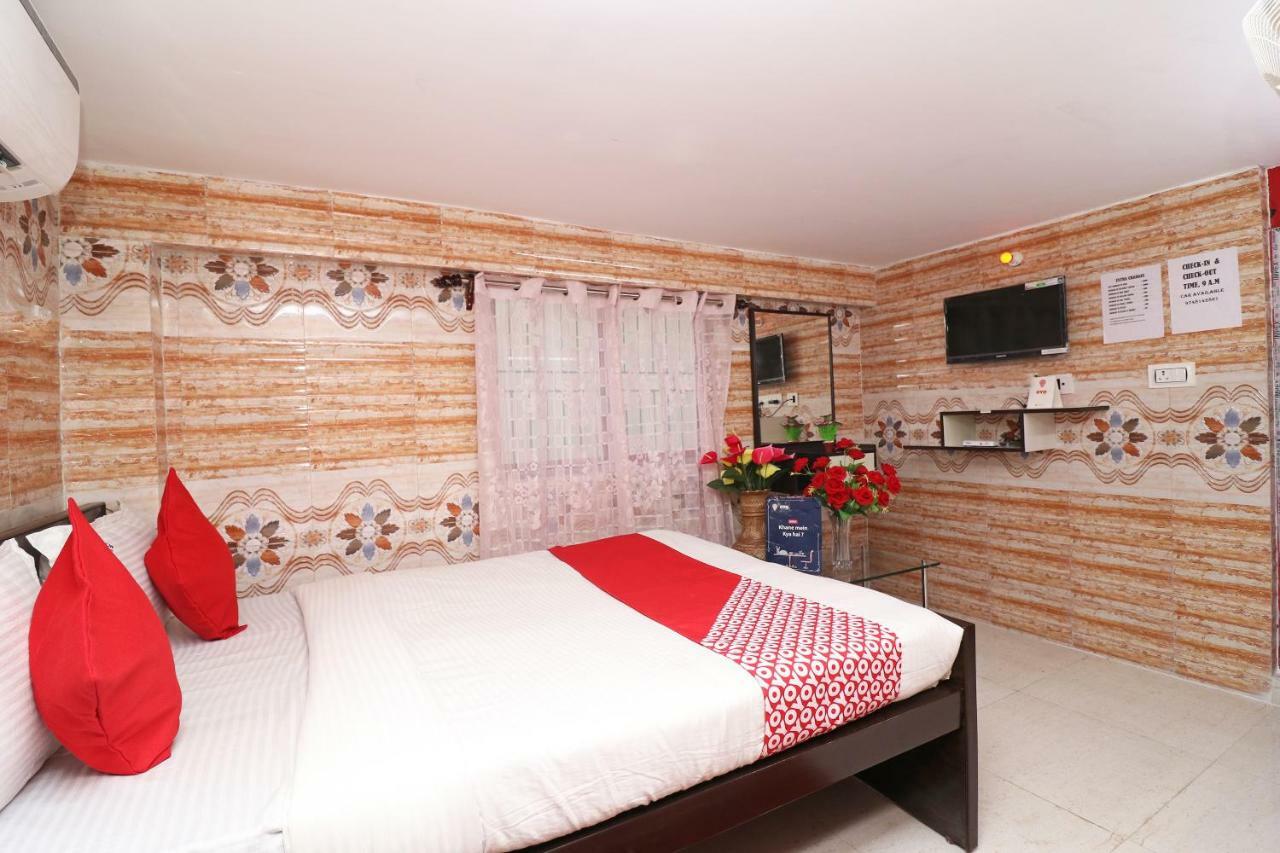 Oyo 23364 Kolkata Hcn Guest House Buitenkant foto
